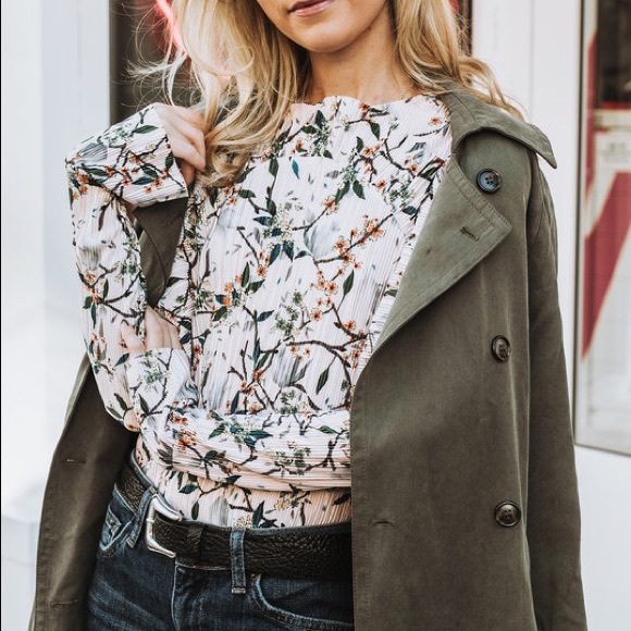 Topshop Print Ruffle Plissé Top - Picture 3 of 13